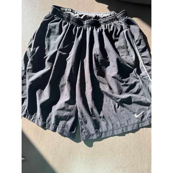 Men’s Nike Dri Fit black shorts size medium - Picture 1 of 7